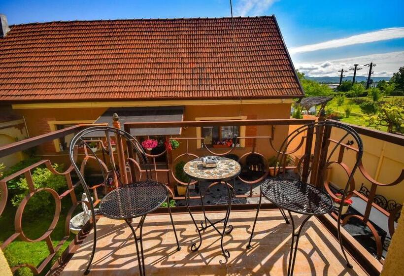 پانسیون Vila Sarada Boutique