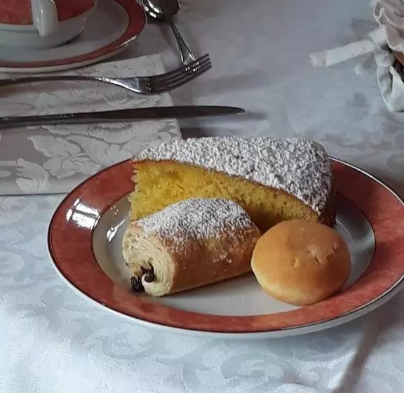 پانسیون Villa Golf