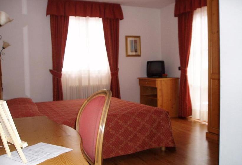 پانسیون Villa Golf