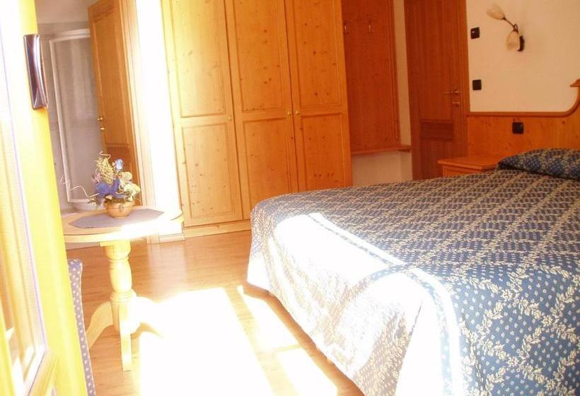 پانسیون Villa Golf