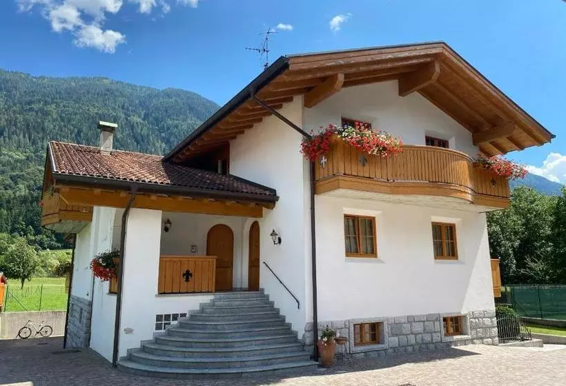 پانسیون Villa Golf