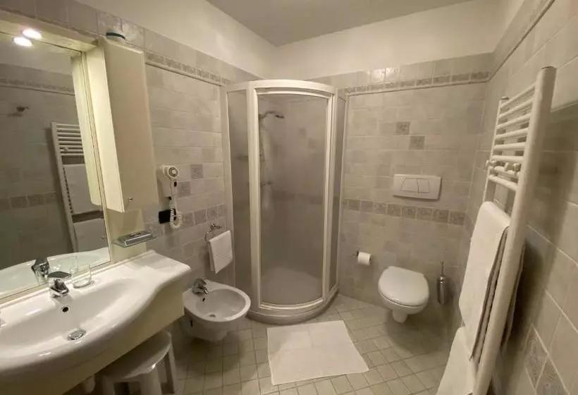 پانسیون Villa Golf