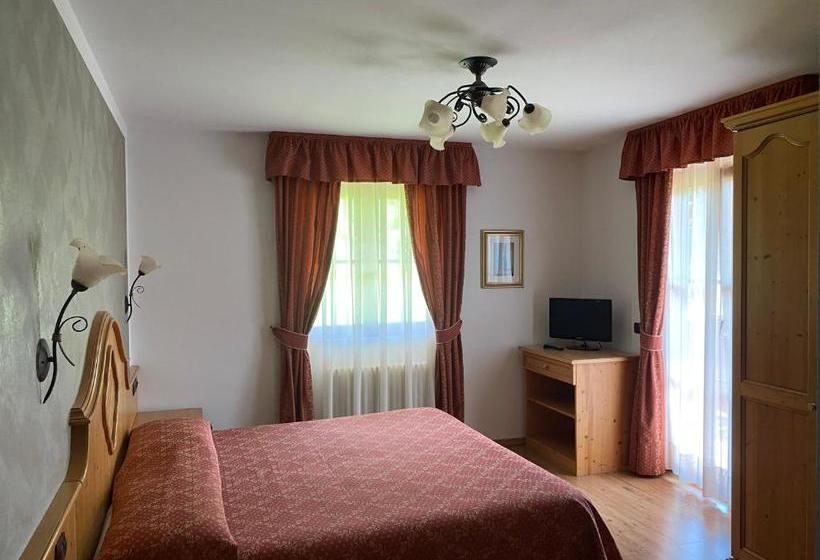 پانسیون Villa Golf