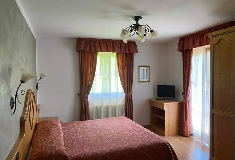 پانسیون Villa Golf