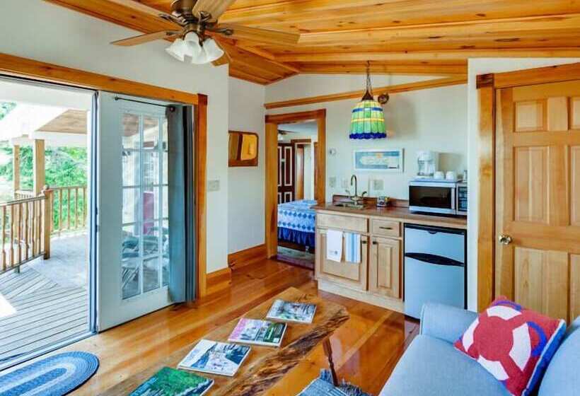 הוסטל Beach Cottage Inn