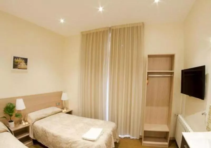 Pensione Hostal Excellence
