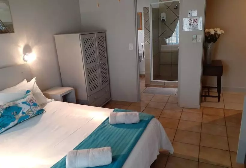 ペンション Komati Guesthouse