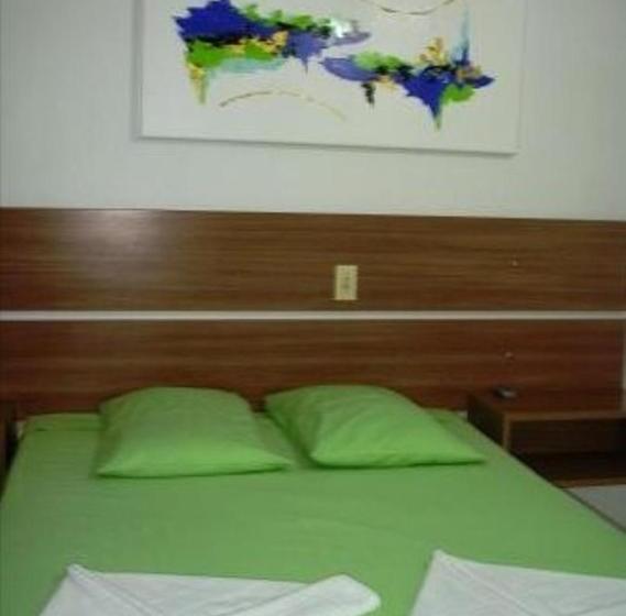 پانسیون Pousada Guaruja