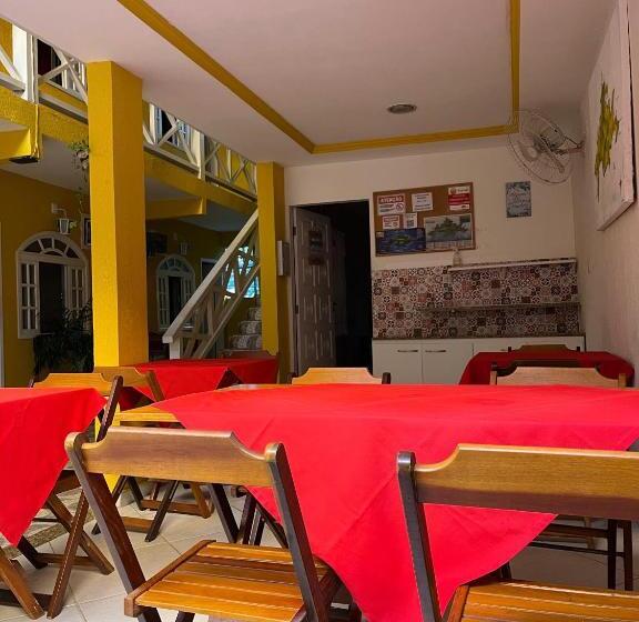 پانسیون Recanto Da Ana Alice Suítes