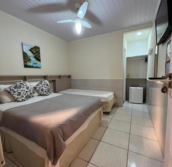 پانسیون Recanto Da Ana Alice Suítes