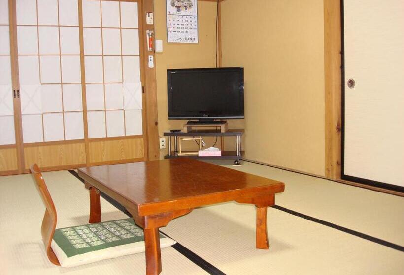 بنسيون Shukubo Kanbayashi Katsukane