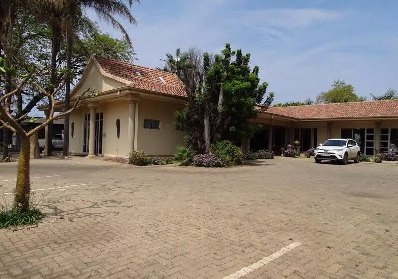 Majatalo Ya Rena Guest House