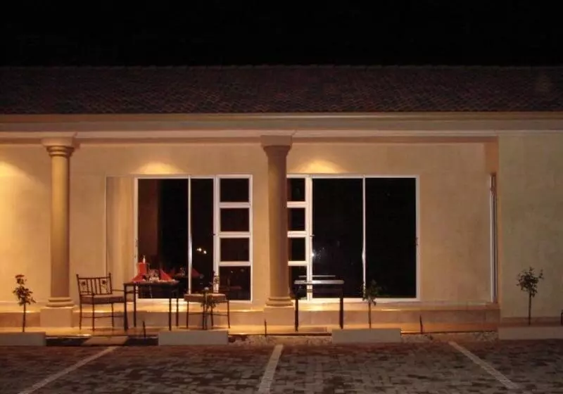 Majatalo Ya Rena Guest House