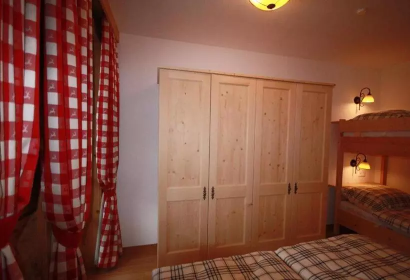 Retkeilymaja Landgasthof Kirchenwirt