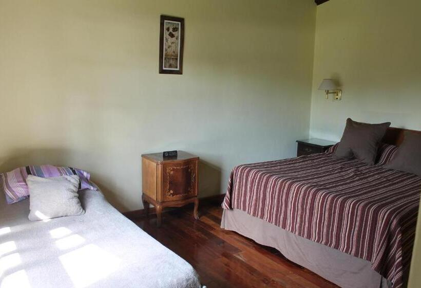 הוסטל Las Azaleas