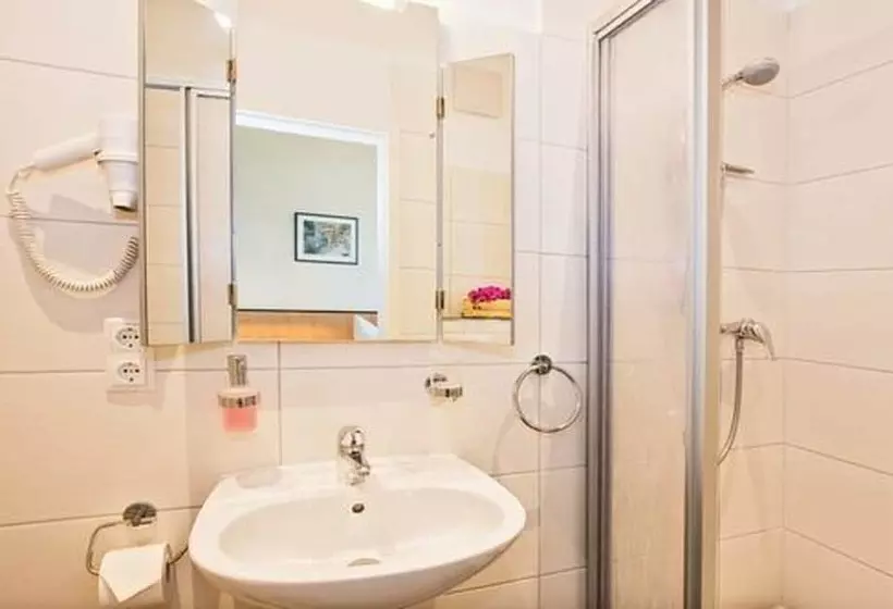 هتل Strandvilla Imperator
