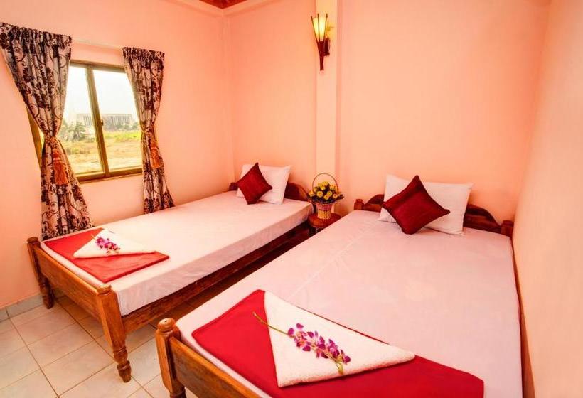 پانسیون #10 Lakeside Guesthouse