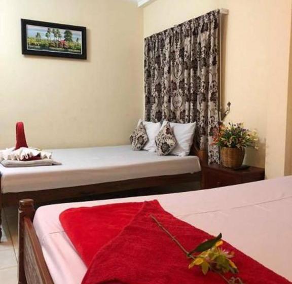 پانسیون #10 Lakeside Guesthouse