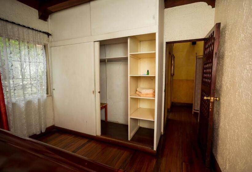 膳宿费 Casa De Piedra Escazú