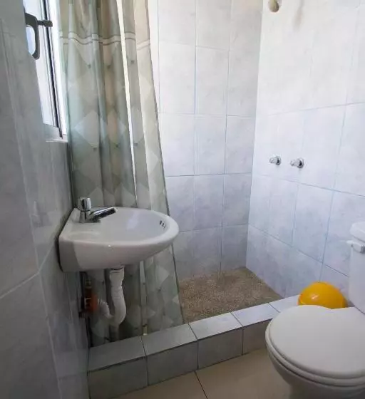 ペンション Hostal Alcazaba