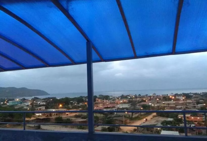 ペンション Hostal Alcazaba