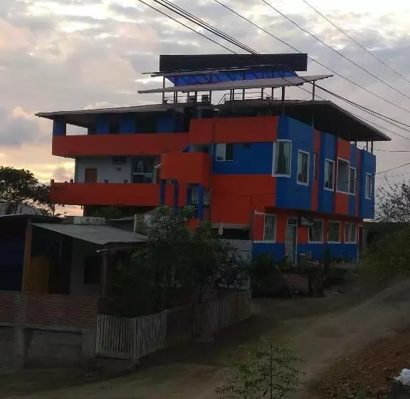 ペンション Hostal Alcazaba