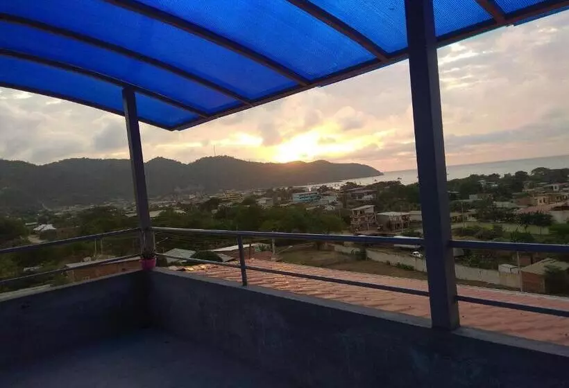 ペンション Hostal Alcazaba