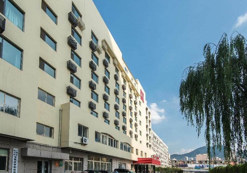 酒店 Ibis Lanzhou Dongfanghong Square Guofang Store