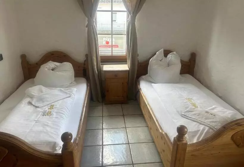 Retkeilymaja Gasthof Zur Post
