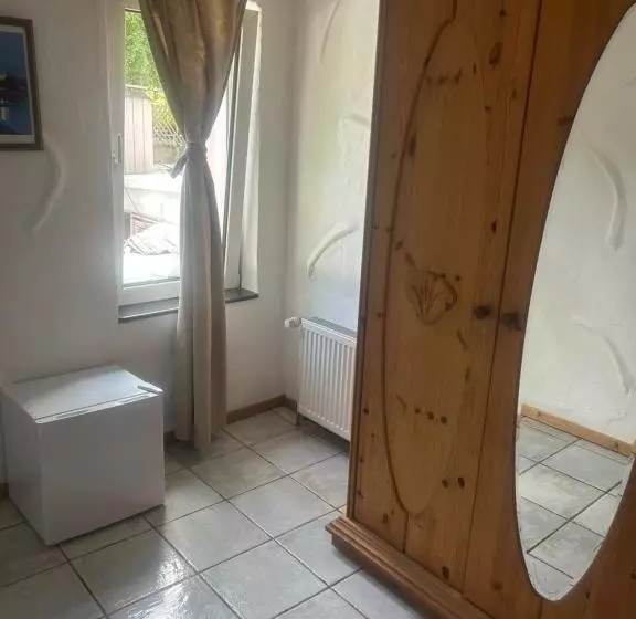 Retkeilymaja Gasthof Zur Post