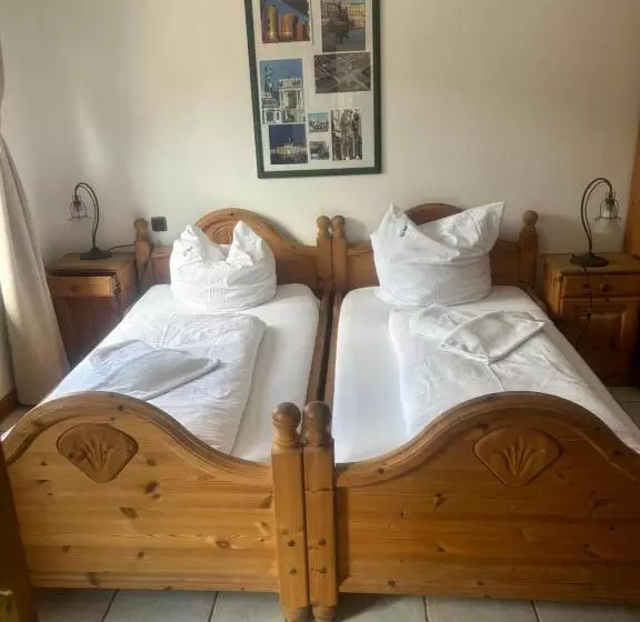 Retkeilymaja Gasthof Zur Post