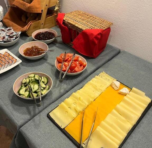 Hirschenhof Apartments