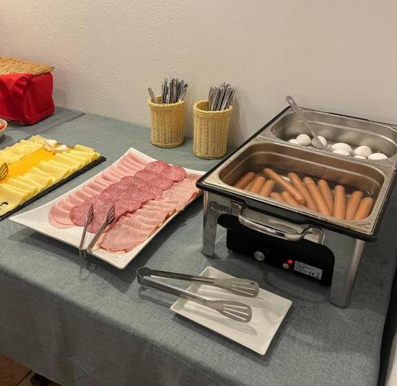 Hirschenhof Apartments