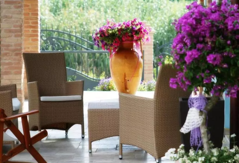 ホテル Agriturismo L'infinito