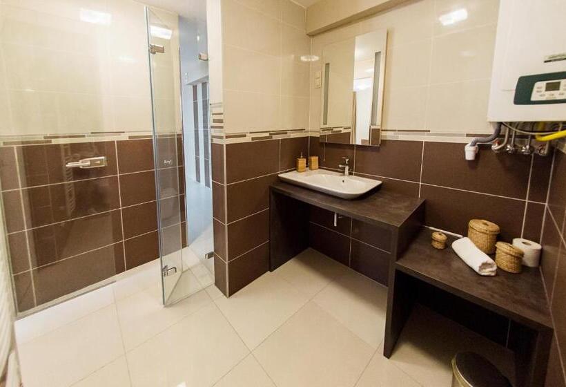 La Pergola & Prestige Panzió