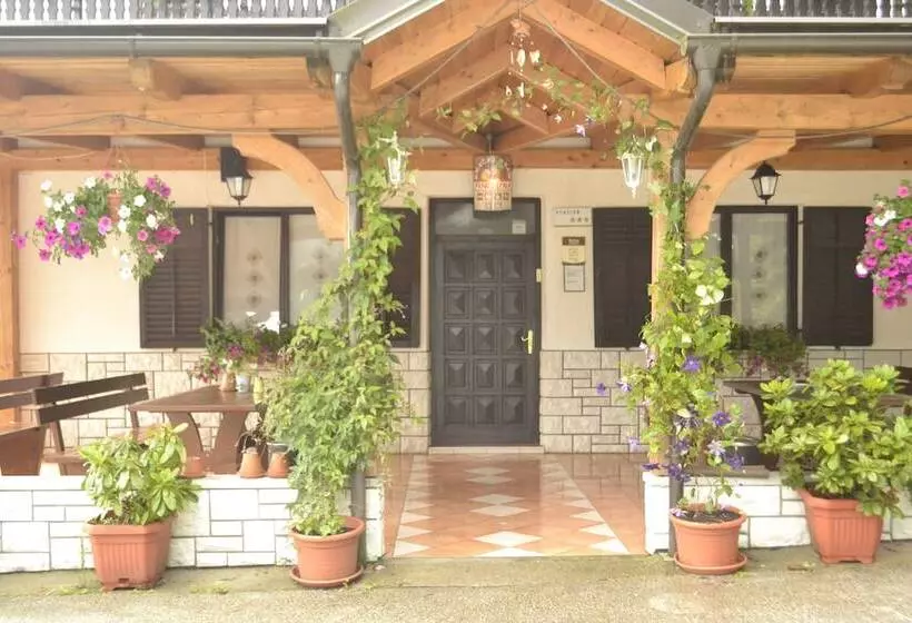 پانسیون Guest House Kmečki Hram Fortuna
