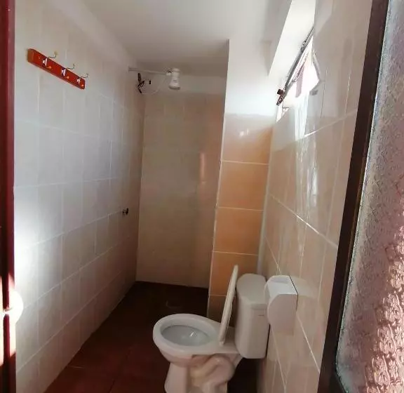 پانسیون Hostal Puerto Alegre