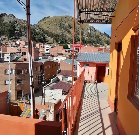 پانسیون Hostal Puerto Alegre