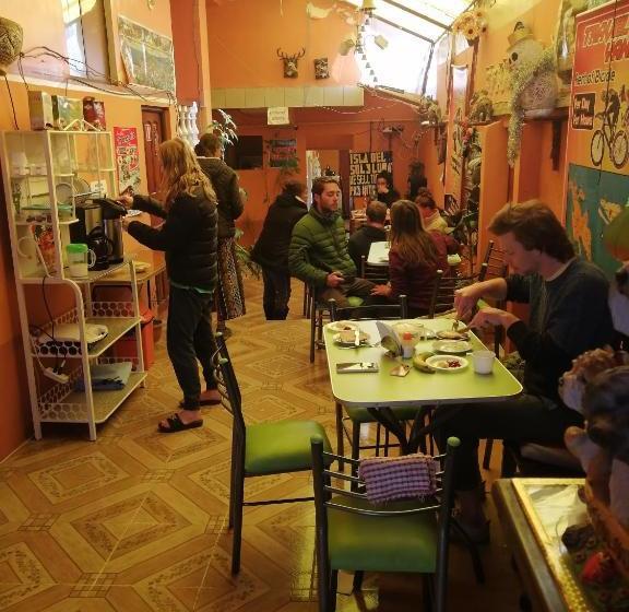 پانسیون Hostal Puerto Alegre