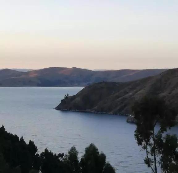 پانسیون Hostal Puerto Alegre