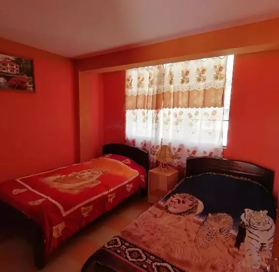 پانسیون Hostal Puerto Alegre