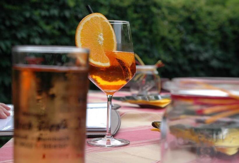 펜션 Landgasthof Jägerstübchen