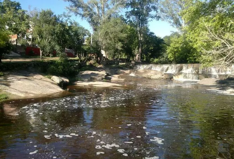Retkeilymaja Hosteria Sans Souci
