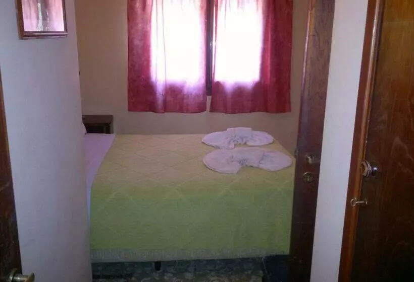 Retkeilymaja Hosteria Sans Souci