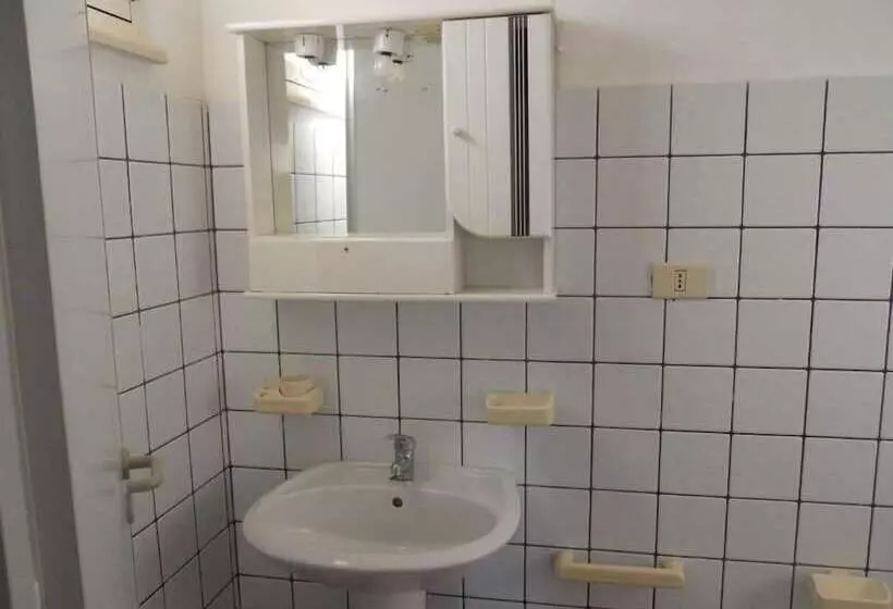 Hotelli Agriturismo Specchiarussa