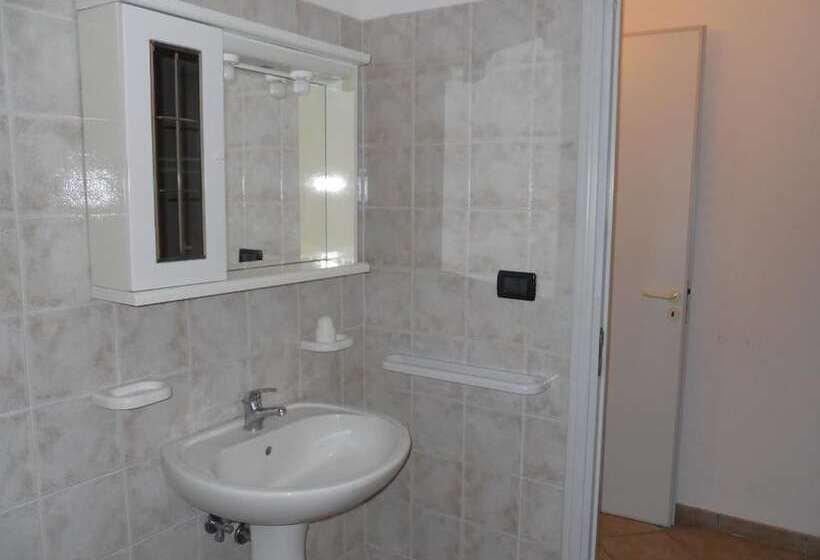 Отель Agriturismo Specchiarussa