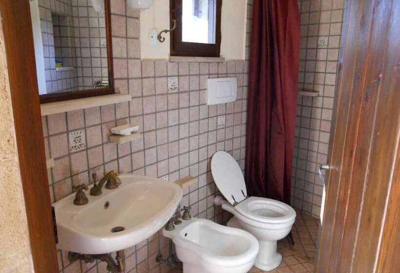 Отель Agriturismo Specchiarussa