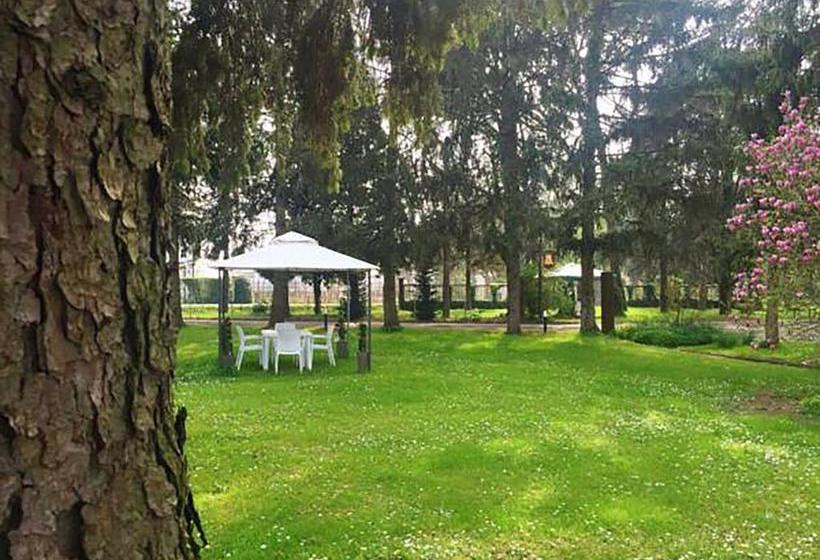 Отель Agriturismo Villa Dei Gelsi