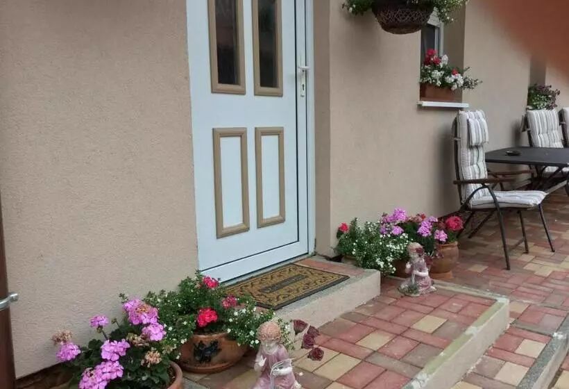 Majatalo Jarmila Vendégház