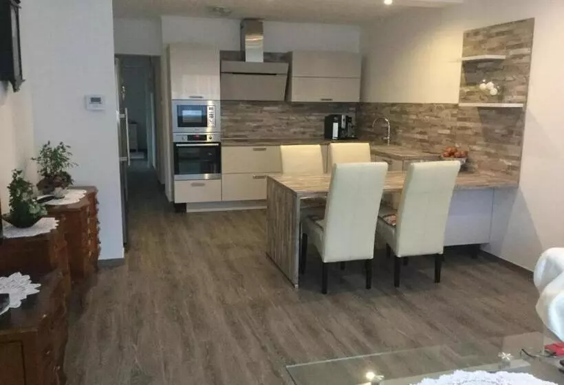 Majatalo Jarmila Vendégház